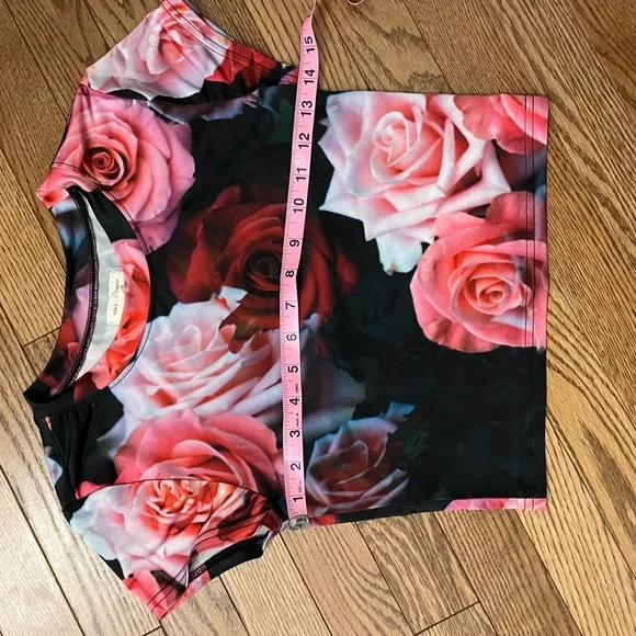 Silence + Noise URBAN OUTFITTERS Floral Y2K Crop Top - Picture 14 of 16